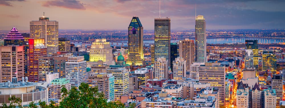 Le centre-ville de Montréal au Québec où se trouvent différentes filiales d’Optimum Groupe financier. Le centre-ville de Montréal au Québec où se trouvent différentes filiales d’Optimum Groupe financier.