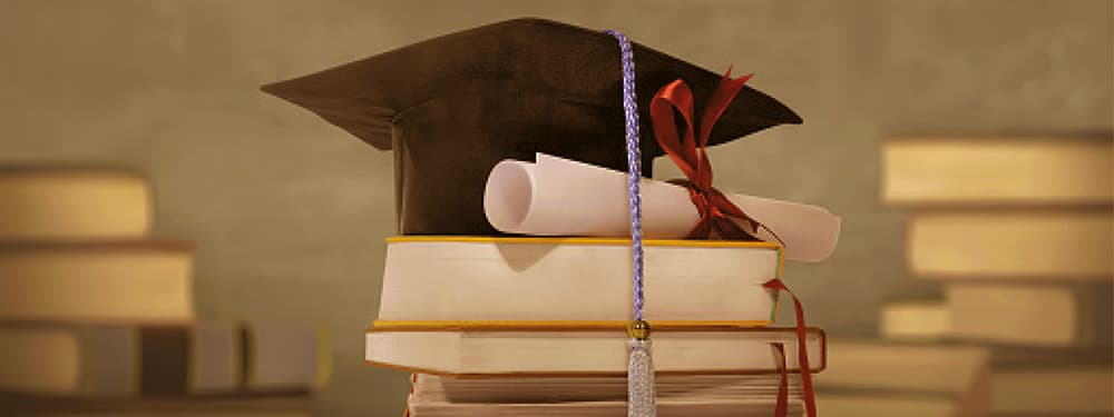 Optimum Financial Group awards three excellence scholarships Optimum Financial Group awards three excellence scholarships